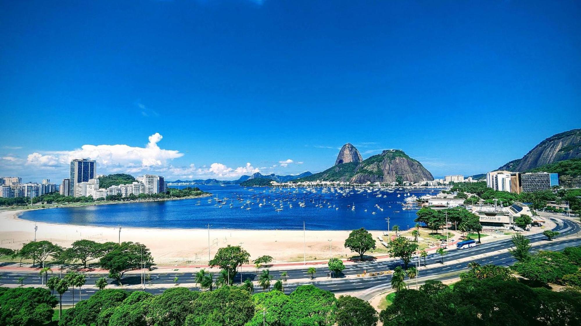 Charmoso E Sala Em Copacabana