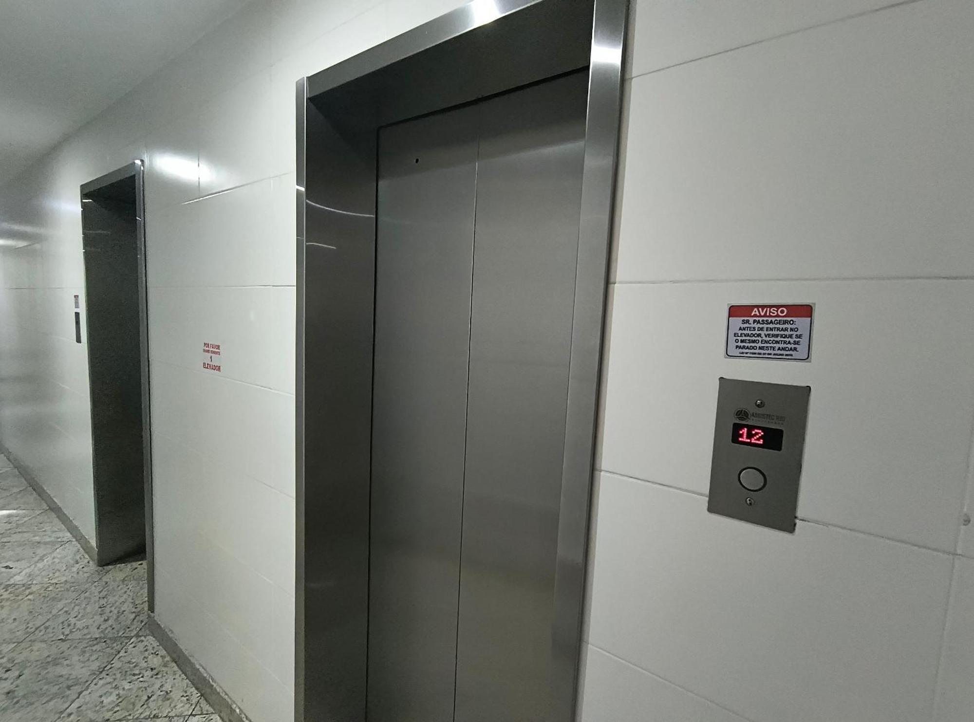 Apartamento Charmoso E Sala Em Copacabana